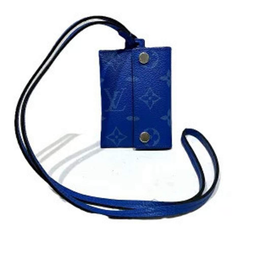 Louis Vuitton Taigarama Porte Cartes On Strap Accessories